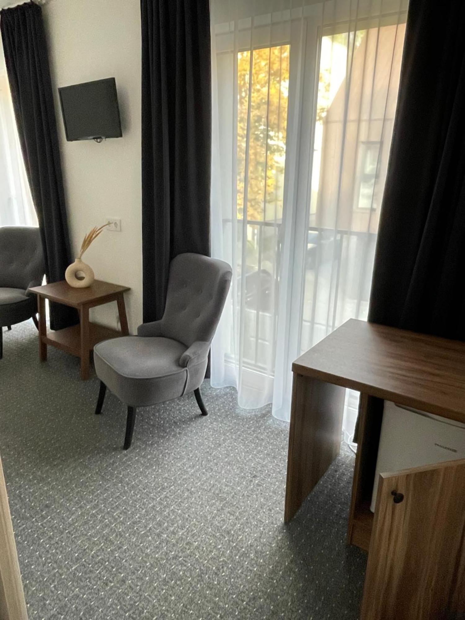פלאנגה Izabeles Apartamentai מראה חיצוני תמונה