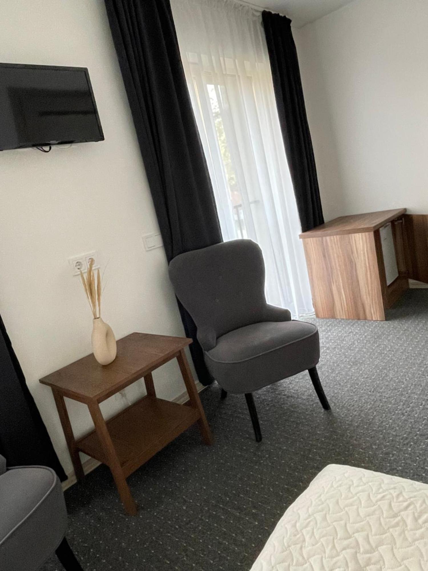 פלאנגה Izabeles Apartamentai מראה חיצוני תמונה